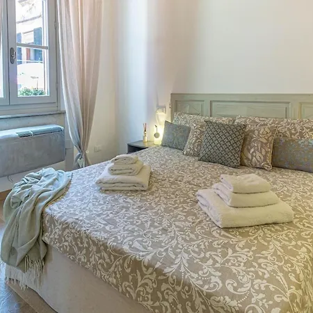-residenza Stagio Stagi- Center - Free Wifi - Ac Apartman