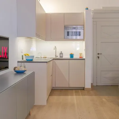 -residenza Stagio Stagi- Center - Free Wifi - Ac *